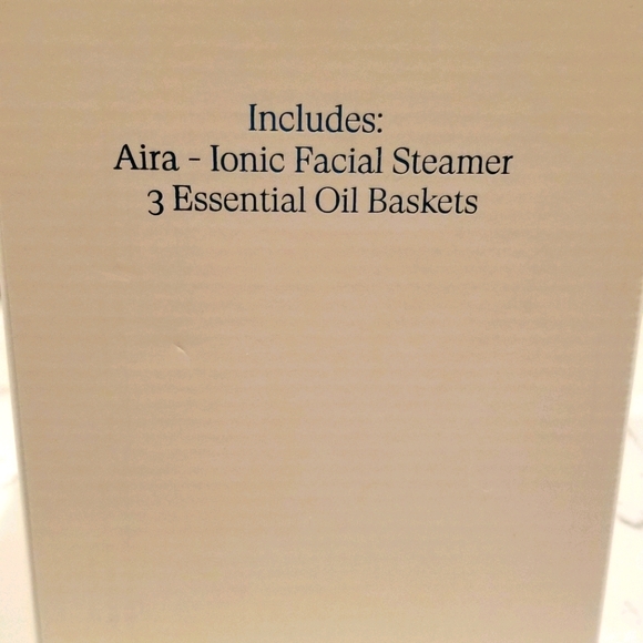 Aira Iconic Facial Steamer - Picture 5 of 8